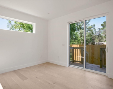 2609 Davis Ln - Photo Thumbnail 16