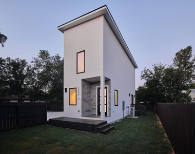 2609 Davis Ln - Photo Thumbnail 1
