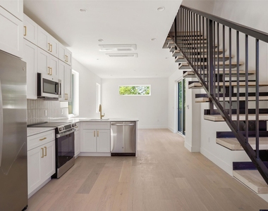 2609 Davis Ln - Photo Thumbnail 3