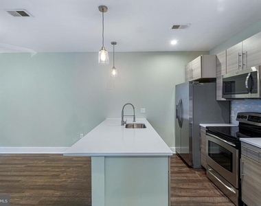 1219 K Street Ne - Photo Thumbnail 4