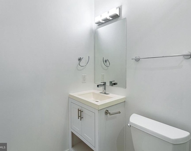 1219 K Street Ne - Photo Thumbnail 5