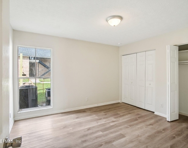 851 Bert Road - Photo Thumbnail 11