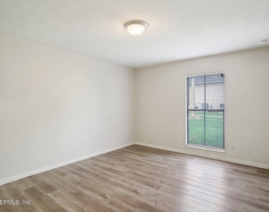 851 Bert Road - Photo Thumbnail 14