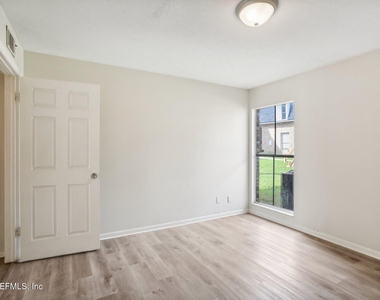 851 Bert Road - Photo Thumbnail 13