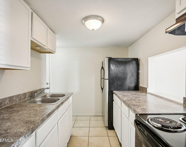 851 Bert Road - Photo Thumbnail 3