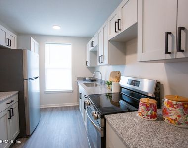 10109 Old St Augustine Road - Photo Thumbnail 4
