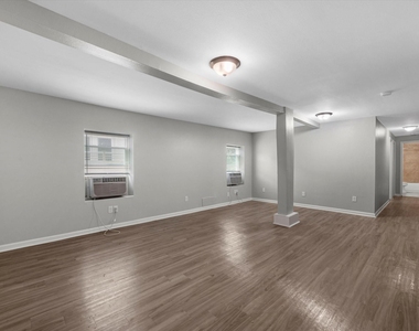 1811 39th Street - Photo Thumbnail 4