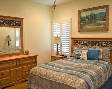 412 Pecan Street - Photo Thumbnail 21