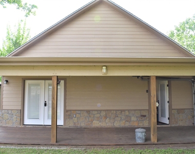 412 Pecan Street - Photo Thumbnail 25