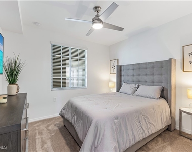 43050 Greenway Boulevard - Photo Thumbnail 9