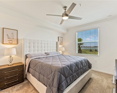 43050 Greenway Boulevard - Photo Thumbnail 6