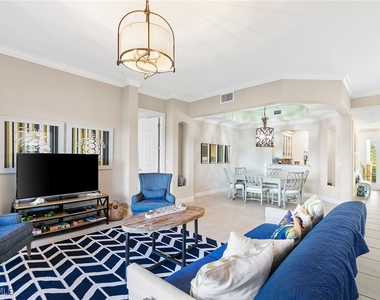 8081 Players Cove Drive - Photo Thumbnail 5