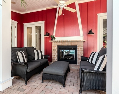 245 Broad Avenue S - Photo Thumbnail 5