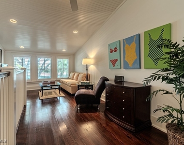 245 Broad Avenue S - Photo Thumbnail 35