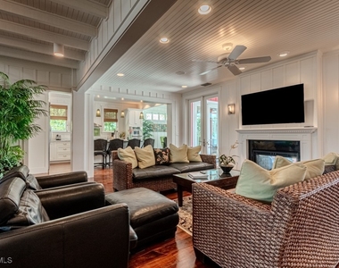 245 Broad Avenue S - Photo Thumbnail 20
