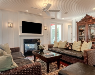 245 Broad Avenue S - Photo Thumbnail 19