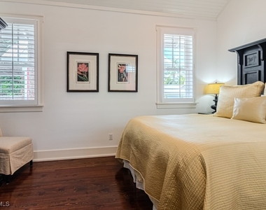 245 Broad Avenue S - Photo Thumbnail 46