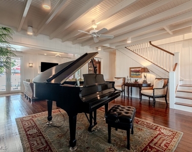 245 Broad Avenue S - Photo Thumbnail 18