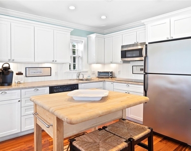 187 Broad Avenue S - Photo Thumbnail 23