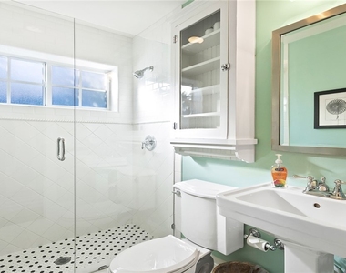 187 Broad Avenue S - Photo Thumbnail 25