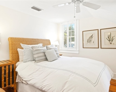 187 Broad Avenue S - Photo Thumbnail 14
