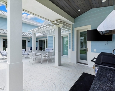2961 Sanborn Avenue - Photo Thumbnail 31