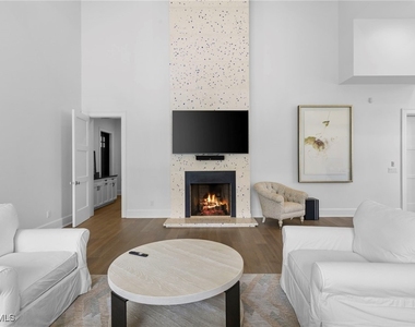 2961 Sanborn Avenue - Photo Thumbnail 11