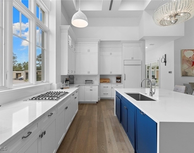 2961 Sanborn Avenue - Photo Thumbnail 18