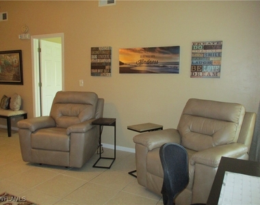 4060 Ice Castle Way - Photo Thumbnail 7
