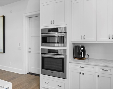 2961 Sanborn Avenue - Photo Thumbnail 22