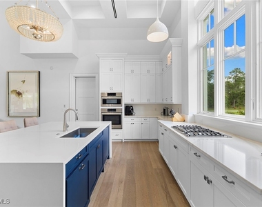 2961 Sanborn Avenue - Photo Thumbnail 19