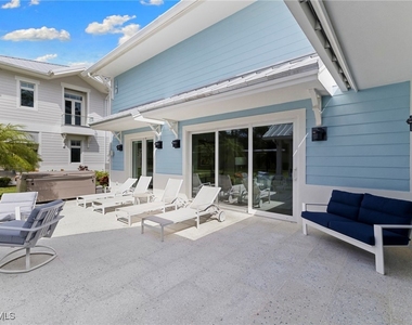 2961 Sanborn Avenue - Photo Thumbnail 35
