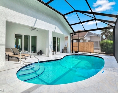 2515 Royal Palm Court - Photo Thumbnail 26