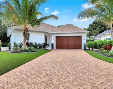 2515 Royal Palm Court - Photo Thumbnail 28