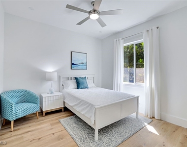 2515 Royal Palm Court - Photo Thumbnail 21