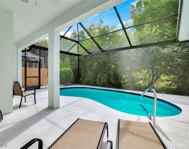 2515 Royal Palm Court - Photo Thumbnail 24