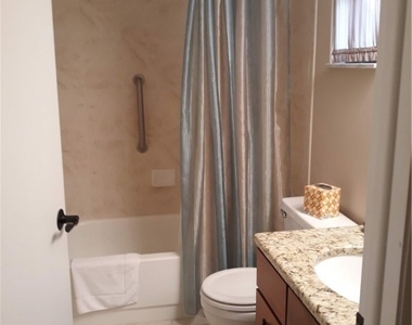 600 Neapolitan Way - Photo Thumbnail 6