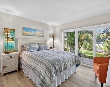 1215 Edington Place - Photo Thumbnail 17