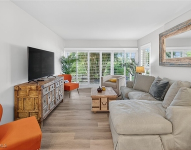 1215 Edington Place - Photo Thumbnail 26