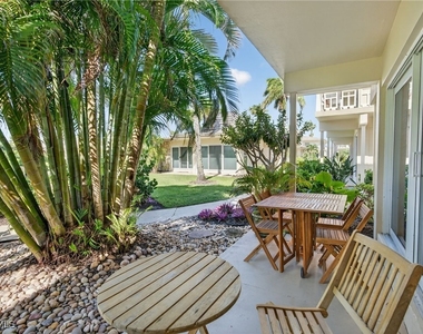 1215 Edington Place - Photo Thumbnail 13