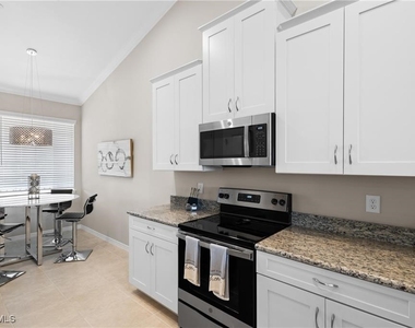 9402 Pocida Court - Photo Thumbnail 9