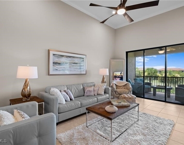 9402 Pocida Court - Photo Thumbnail 3