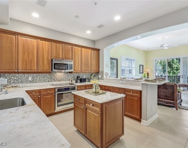 2630 Bolero Drive - Photo Thumbnail 7