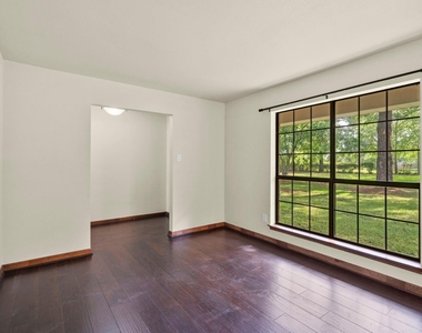 17406 Bobcat Trail - Photo Thumbnail 11