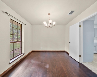 17406 Bobcat Trail - Photo Thumbnail 12