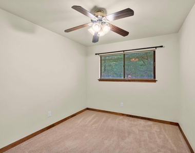 17406 Bobcat Trail - Photo Thumbnail 19