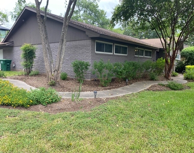 9614 Greenwillow Street - Photo Thumbnail 2