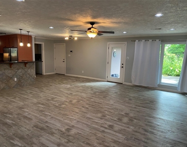 9614 Greenwillow Street - Photo Thumbnail 28