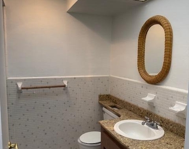 2511 Country Club Drive - Photo Thumbnail 9