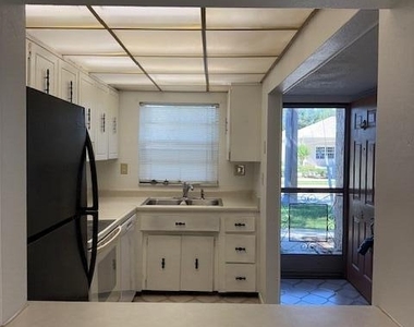 2511 Country Club Drive - Photo Thumbnail 1